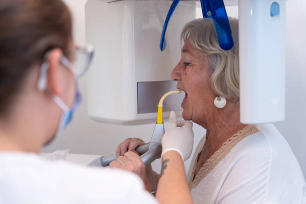 Best Emergency Care for Gum Disease in Cary, IL